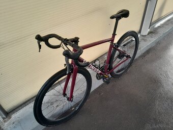 KARBONOVÁ KOLA+SPECIALIZED ALLEZ SILNIČNÍ KOLO IHNED K ODBĚR - 11