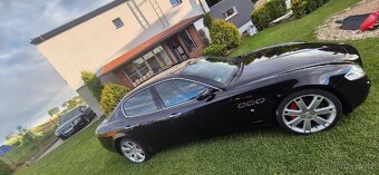 Maserati Quattroporte 4.2 V8 ZF Audi S8 5.2 V10 ZF top stav - 11