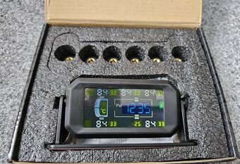 Nezávislé topení 5-8 KW Hcalory,monitor tlaku pneu - 11