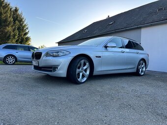Prodám BMW f11 2011 525d 150kw - 11