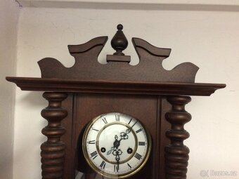 2x hodiny pendlovky z pozůstalosti - 11