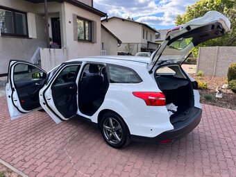 Ford Focus 2.0TDCI 110KW,TITANIUM,XENON - 11
