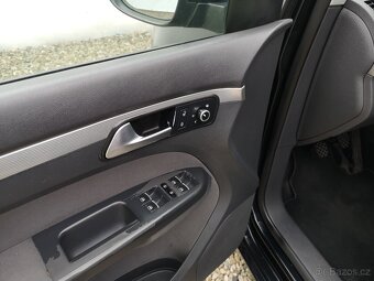 Volkswagen Touran 2.0 TDi CR103kW Highline Panorama - 11