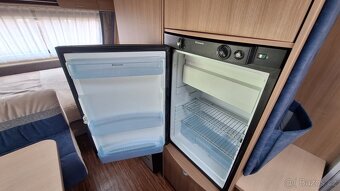 Bürstner Averso Fifty 420 TS, el. pojezd - 11