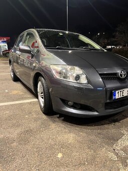 Toyota Auris 2.0 nafta - 11
