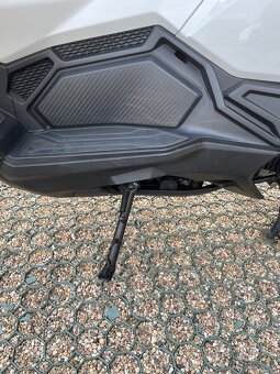 SKÚTR SYM ADX 125 - 11