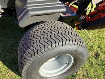 Jacobsen 305 nové pneu - 11