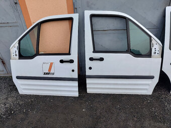 Tourneo / Transit Connect karosářské díly - P1 - 11