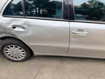 Mercedes w211 220d - 11