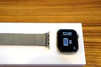 Apple Watch Series 9 45mm Cellular Gold s milánským tahem - 11