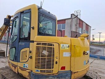 KOMATSU PC 138 US-8 - 11