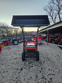 malotraktor Kubota L1-215 4x4 s čelním nakladačem - 11