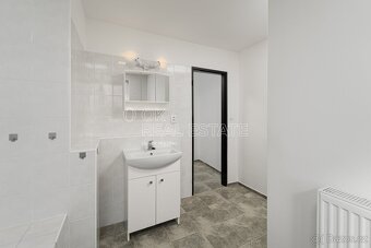 Prodej bytu 3+1, 155 m2 - Planá, ev.č. 00722 - 11