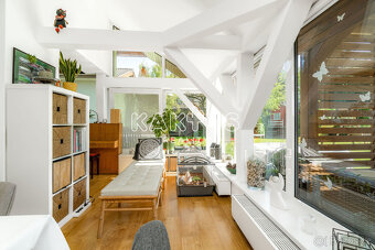 Prodej rodinného domu 5+1, se zahradou (1.505 m2), ul. Bělsk - 11