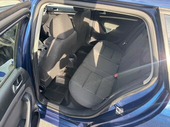 Prodám VW Golf 6 combi 1,6 nafta 77 KW rv 12 - 11