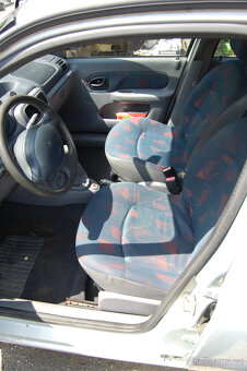 Renault Thalia 1.4i - 11