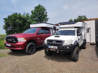 Toyota Hilux camper offroad obytné obytná nástavba - 11