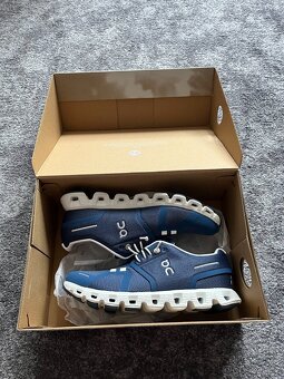 13x Dámské boty On Running Cloud, velikost 37 - 37,5 - 11