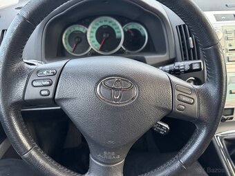Toyota Corolla Verso 1,8 VVT-i 95 KW r.v. 2004 .Nová STK - 11