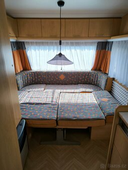 Rodinný karavan Burstner 480 Sportiv - palandy - 11