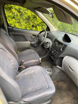 Toyota Yaris Verso 1.3i 63kw rok 2000 STK 08/2025 Euro3 - 11