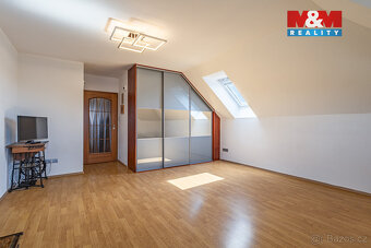 Prodej rodinného domu, 180m², Veltrusy, ul. U Stadionu - 11