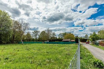 Pozemek 1143 m2 u řeky v Českých Budějovicích - 11