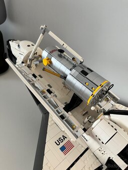 LEGO® Creator Expert 10283 NASA Raketoplán Discovery - 11
