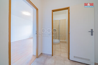 Pronájem bytu 1+1, 34 m², Aš, ul. Hlavní - 11