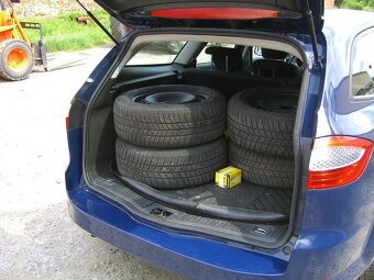 Prodám Ford Mondeo 1,8 - 11
