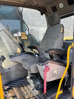 Volvo EC 210CL - 11