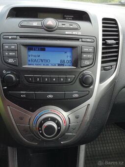 HYUNDAI ix20 NOVÉ V ČR 2.MAJITEL 1.4i BENZÍN 2013 - 11