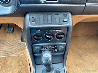 Mercedes Benz W123/200 - 11