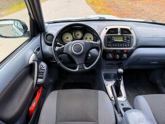 TOYOTA Rav4 2.0 D4D 4x4 - 11