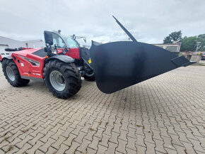 Teleskopický manipulátor Massey Ferguson MF TH.7038 S5 Exclu - 11