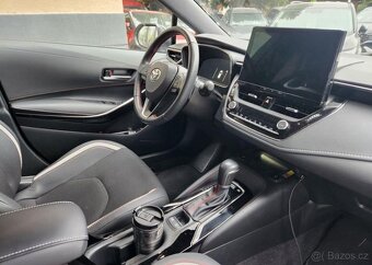 Toyota Corolla 2.0-HYBRID-GR SPORT-V ZÁRUCE - 11