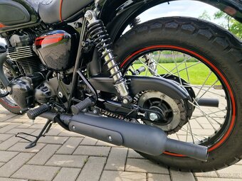 Kawasaki W800 model 2015 pouze 9200 km najeto - 11
