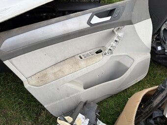 VW TOURAN DÍLY 5T - 11