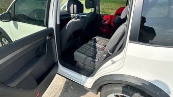 VW Touran Cross 2.0 TDI DSG, Panorama, TZ, Serviska - 11