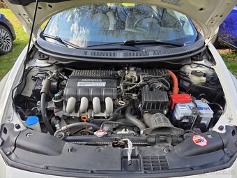 Honda CR-Z - 11
