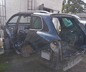 karoserie VW Touareg 7P0 - 11