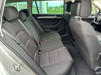 Volkswagen Passat, 2.0 110kw Comfortline DSG/ACC/masáže - 11