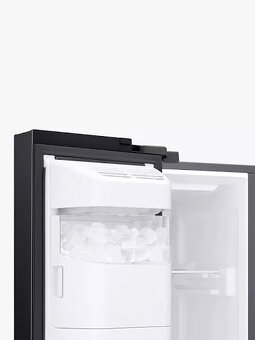 Samsung americká lednice  RS67A8811B1/EF - 11