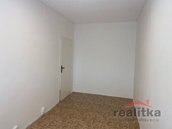 Pronájem pěkného bytu 2+1 43 m2, Opava, ul. Hradecká - 11