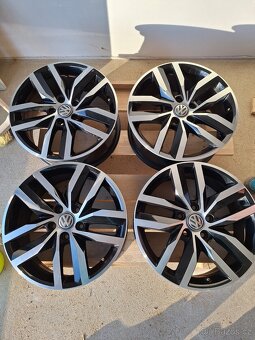 VW Golf 7 R-Line, Maraton Edition - 11