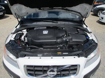 Volvo XC70 2,4D5 120KW Momentum Man. AWD 2012 DPH - 11