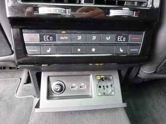VW TOUAREG R-Line 3,0 TDI V6 DSG 4x4-DPH-86.830km+Serviska - 11