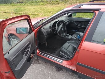 BMW E36 320i touring - 11