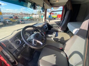 TATRA 4x4 Traktor 79.000 km - 11