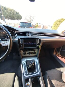 Passat B8 R-line 2.0TDI 110kw  1.majitel - 11
